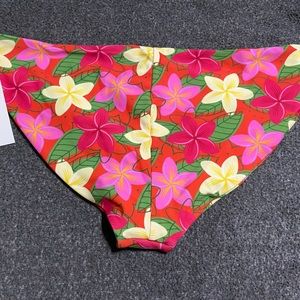 Fused Hawaii full bloom hapuna bottom